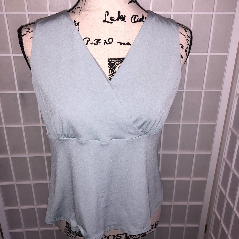 Pretty V Neck Blouse 👚